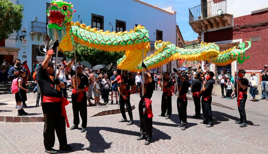 Celebración del Año Nuevo Chino en Guanajuato con el tercer concurso de disfraces de dragón