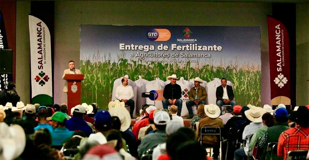 Salamanca apoya al sector campesino con entrega de fertilizantes