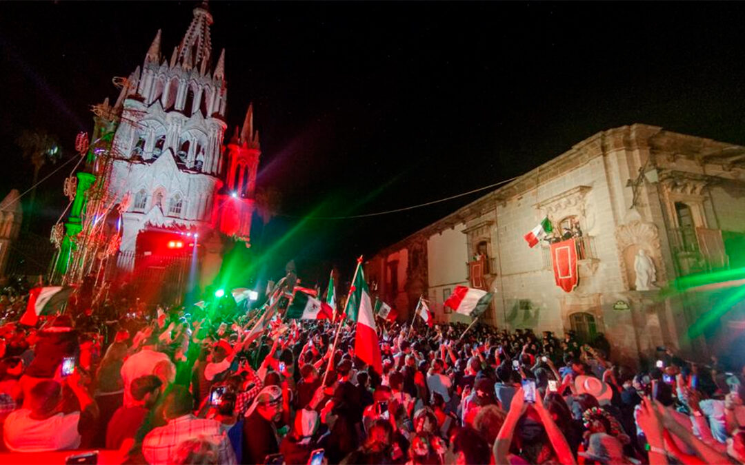 San Miguel de Allende se viste de colores patrios para celebrar el mes de la Independencia