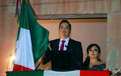 Encabeza presidente César Prieto ceremonia del Grito de Independencia de México