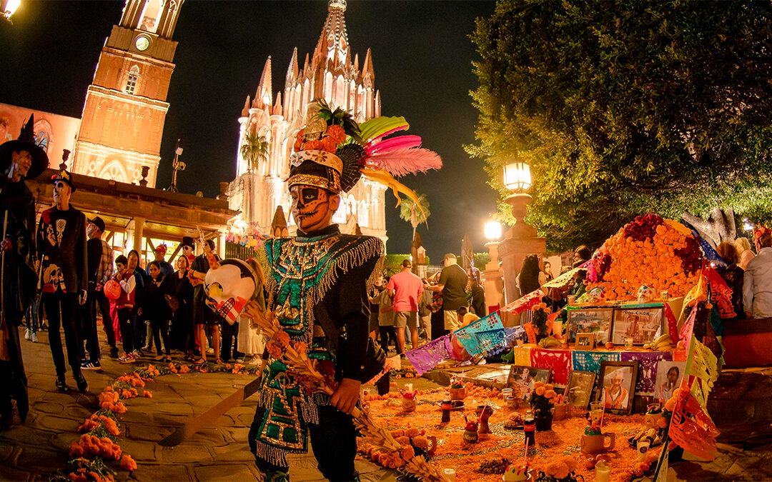 San Miguel de Allende celebra el Día de Muertos con un vibrante Desfile de Catrinas