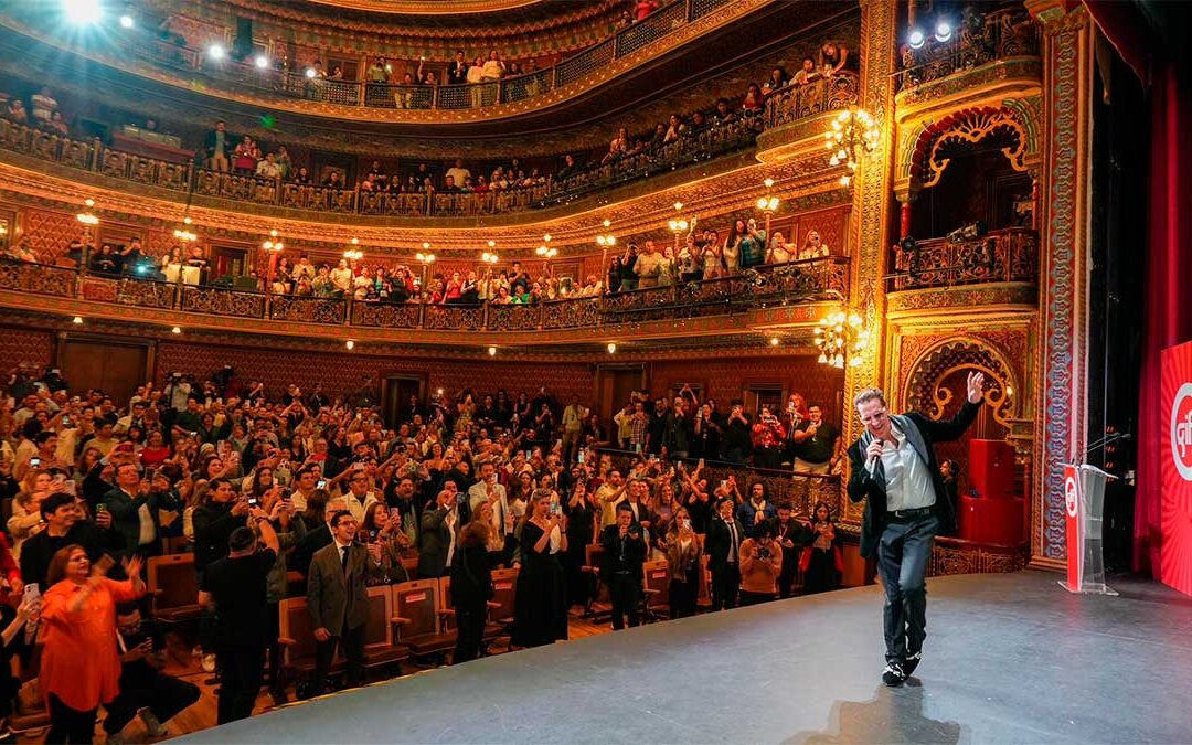Emmanuel celebra 50 años de trayectoria con homenaje en el GIFF 2025