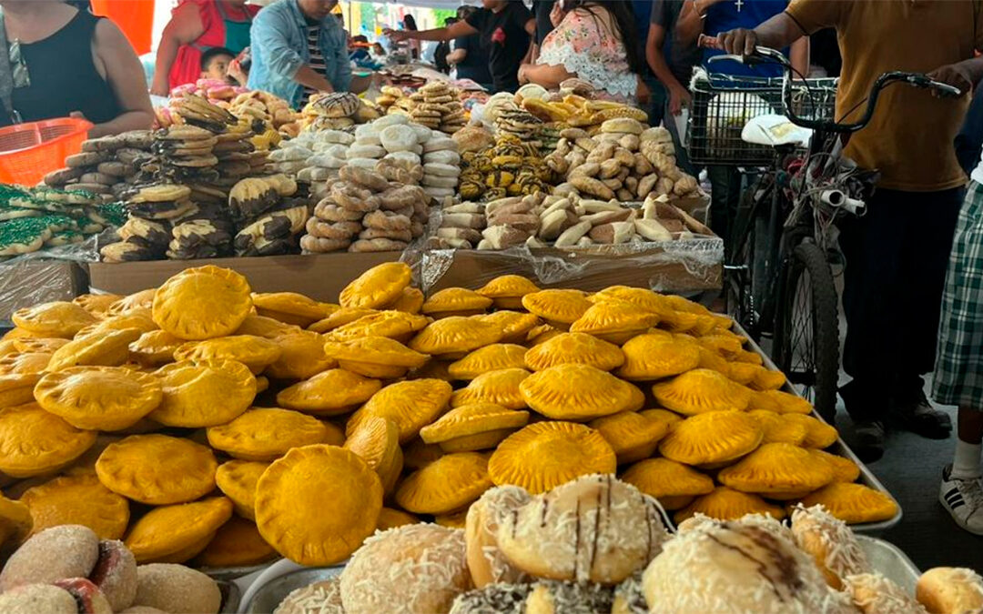 Fiesta de los Panecitos 2025 en León: tradición, fe y sabor que llenan el Barrio Arriba 🥐🙏
