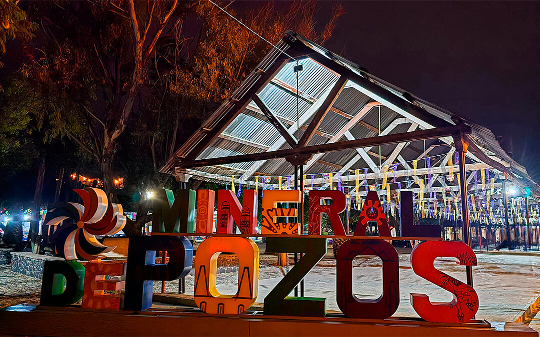Mineral de Pozos celebra la vida y la memoria con flores, leyendas y tradición