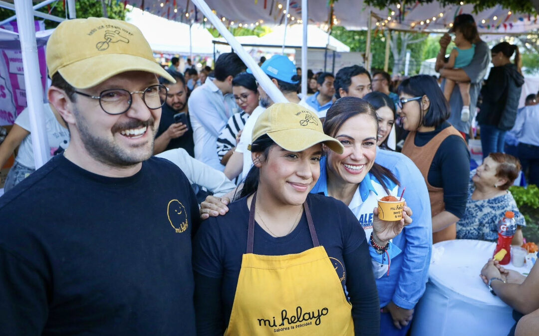 León se llena de sabor con la Feria de la Nieve 450 en el Arco de la Calzada