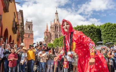 Convite de Locos 2026 llenará de color, tradición y alegría las calles de San Miguel de Allende