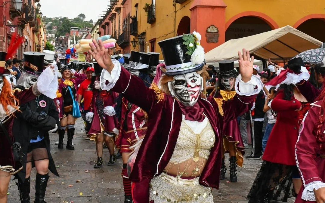 Convite de Locos 2026 reúne a casi 139 mil asistentes y reafirma su grandeza cultural en San Miguel de Allende